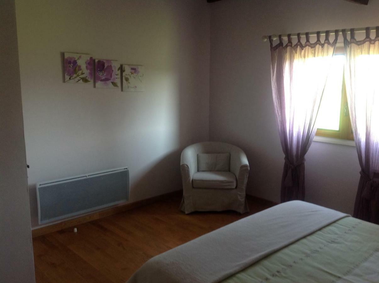 Au Mas Des Graviers Bed and Breakfast Salavas Εξωτερικό φωτογραφία
